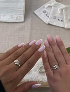 Dora’s flower ring