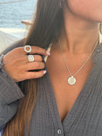 The meli necklace