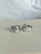 Smiling heart ring