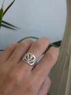 Lotus ring